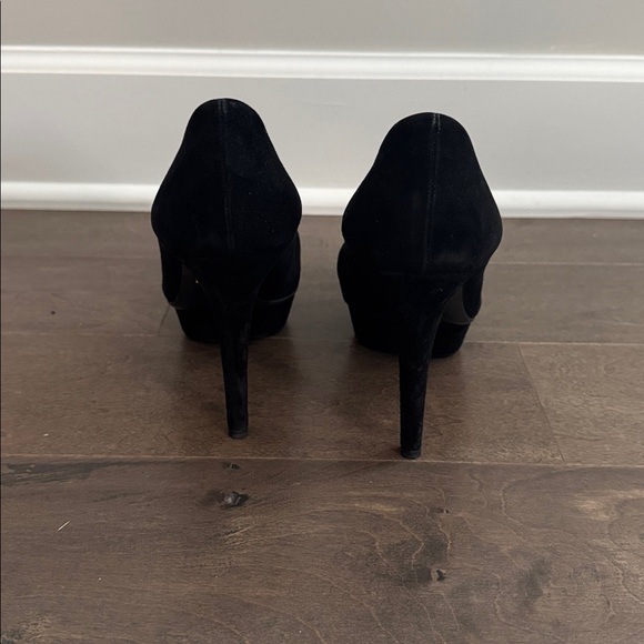 Gorgeous Prada Black Suede Platform Pumps - Picture 6 of 9